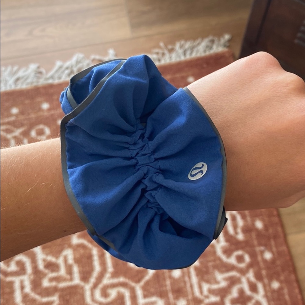 Blue Lululemon scrunchie